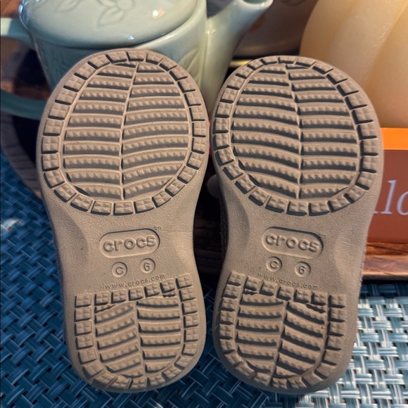 Crocs Kids Santa Cruz ll Slip-on Loafer - Picture 5 of 5